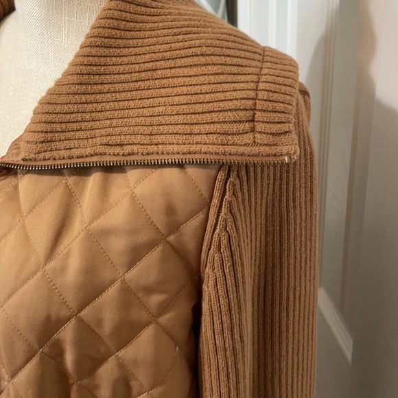 Caramel Jones New York Jacket with Drawstring Feat - Picture 6 of 12